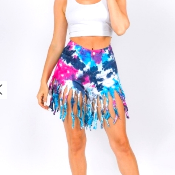 Clothes - Picture 1 of 2